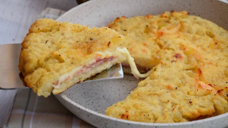 Tarte de pommes de terre au jambon