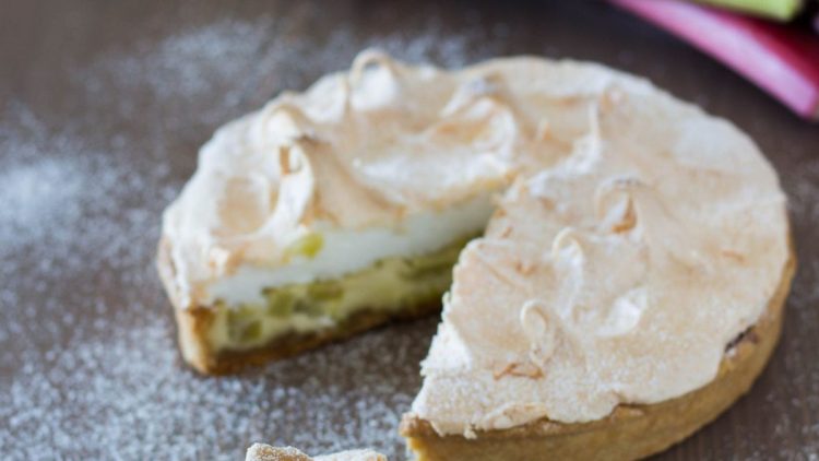 tarte rhubarbe meringuée