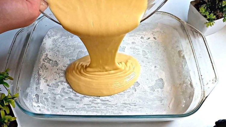 Gâteau tiramisu avec du chocolat blanc
