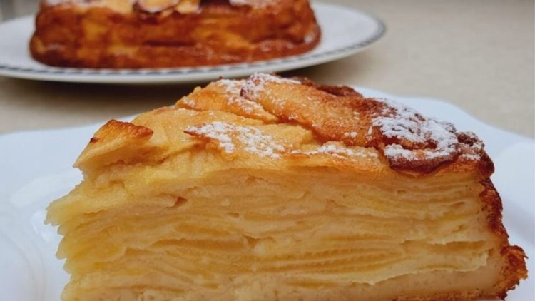 Gâteau invisible aux pommes facile