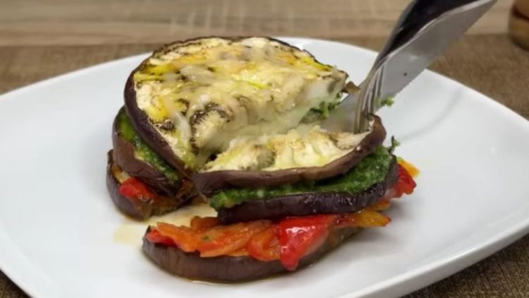 mille-feuilles d’aubergines au pesto de persil