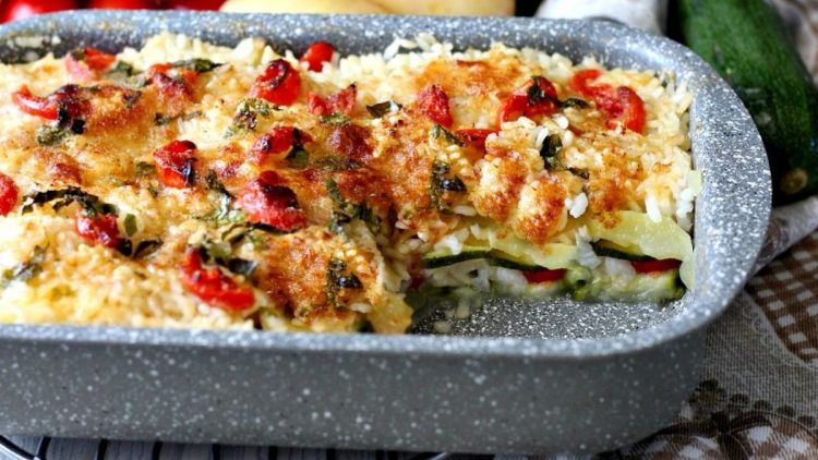 Riz aux courgettes et pommes de terre au four