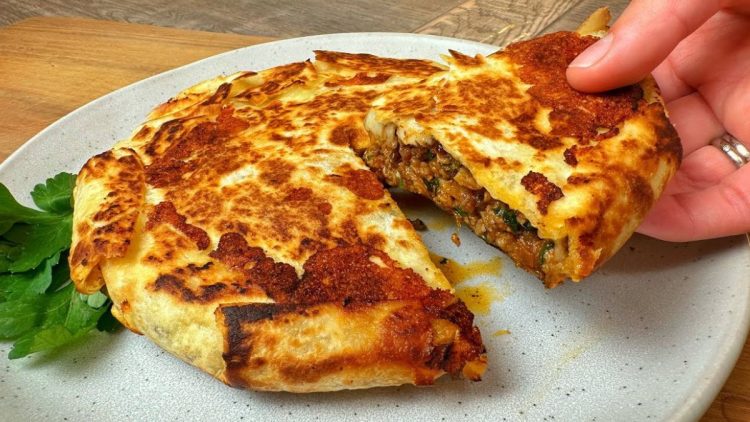 galette farcie à la viande hachée