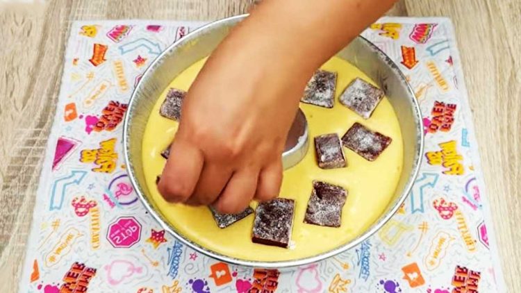Gâteau moelleux à la farine de maïs et goyave