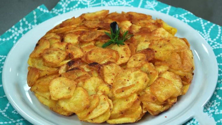 omelette de pommes de terre au fromage