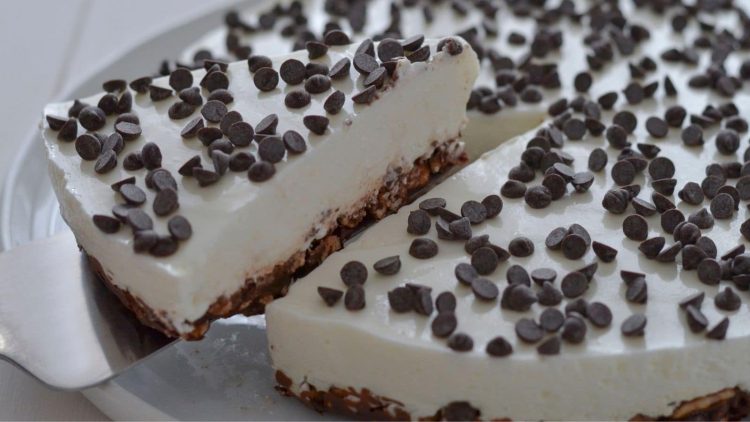 Tarte froide au yaourt grec et chocolat