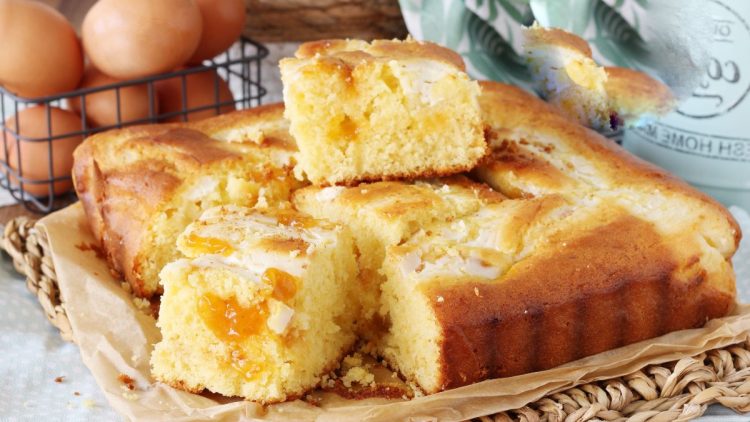 gâteau yaourt à la confiture d’abricot