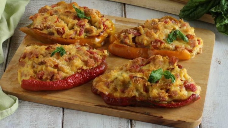 Poivrons farcis aux pommes de terre jambon et fromage