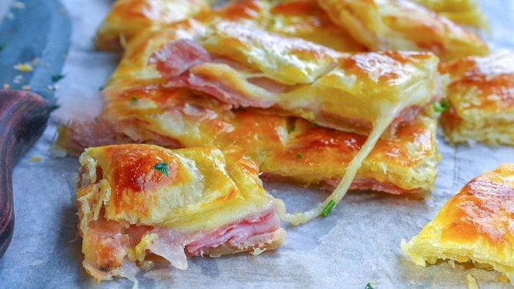 feuilleté au speck et au fromage