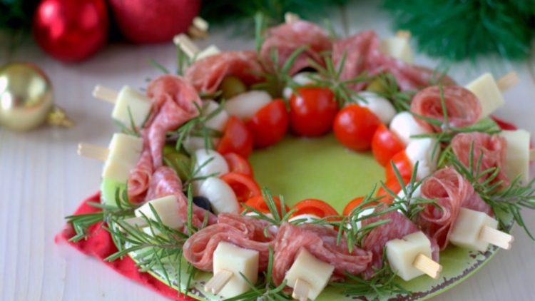 sapin de fromage et charcuterie