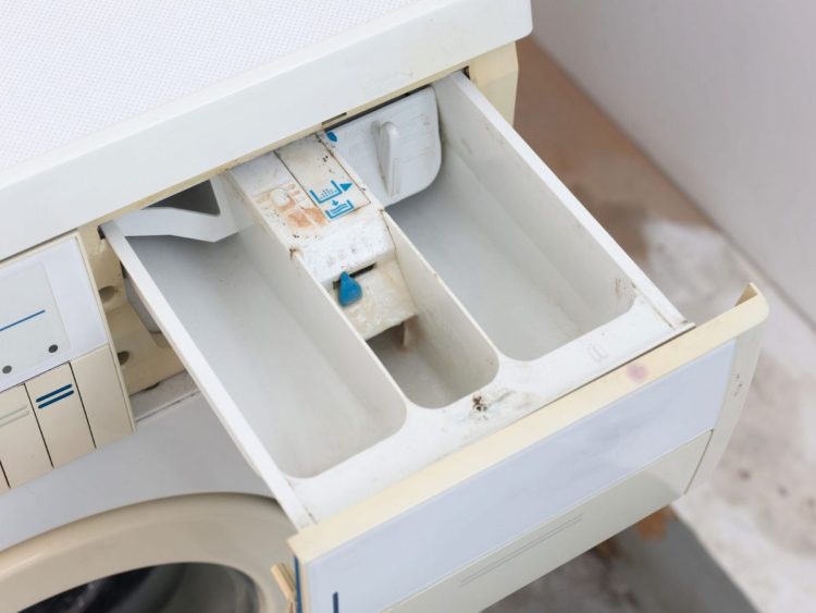 Comment nettoyer et désinfecter le tiroir de votre lave-linge