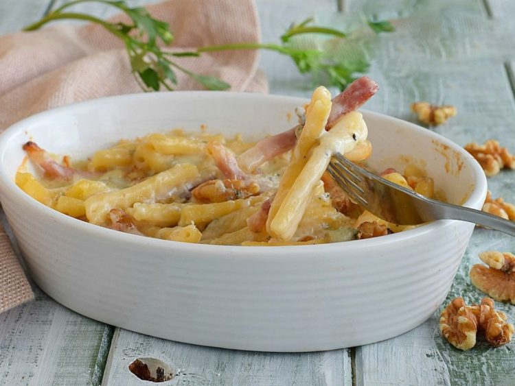 gratin de pâtes au speck et au gorgonzola  