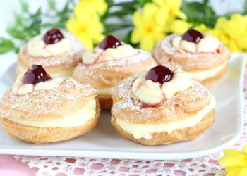 zeppole au four à la crème pâtissière