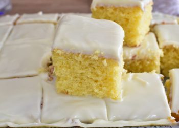 cake ultra moelleux au citron glacée au citron
