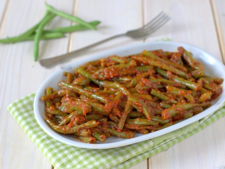haricots verts à la tomate