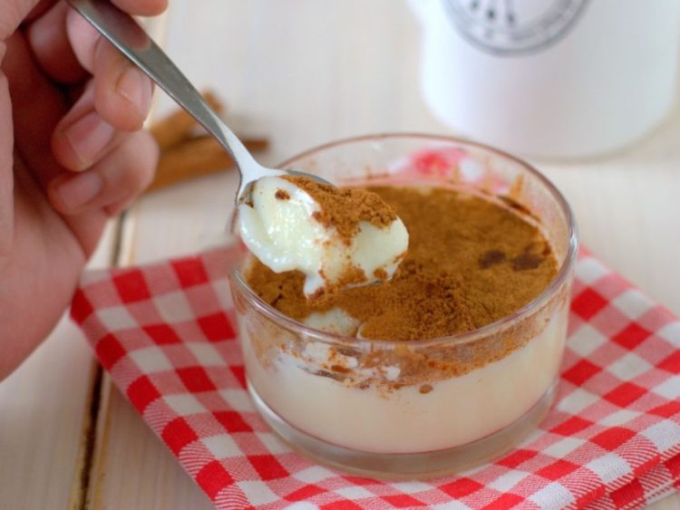 pudding à la vanille et à la cannelle